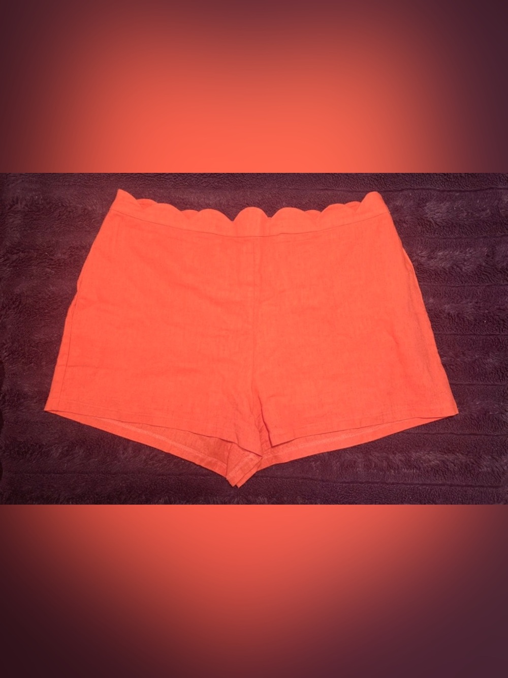 june & hudson Coral Scallop-Waist High-Rise Women's Shorts